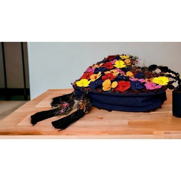 Vintage Mary Frances “Heartsong” Bag - Picture 4 of 10